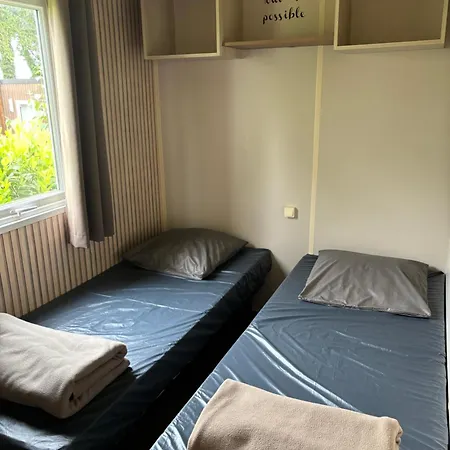 Mobile Home Climatise 6 Personnes Proche Europapark Apartmán *