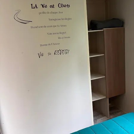 Mobile Home Climatise 6 Personnes Proche Europapark Apartmán